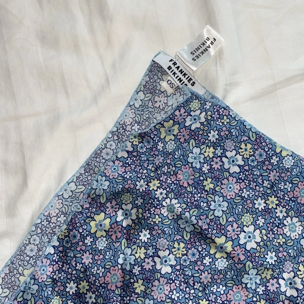 New Frankie’s Bikini Heidi silk scarf